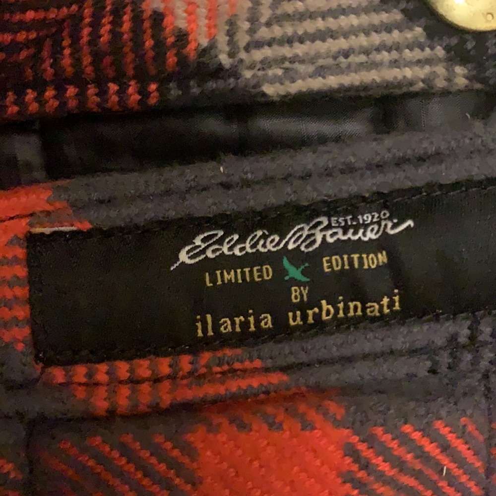 Eddie Bauer Flannel Coat Size Medium - Picture 6 of 7